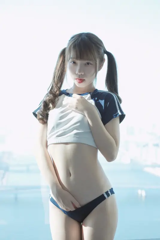 情人節の禮物 體操服少女 - 可可小白兔